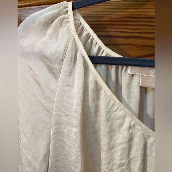 Michael Kors Beige V-Neck Dressy Blouse Top Smocked Low Peplum Waist 1XL - Picture 4 of 7